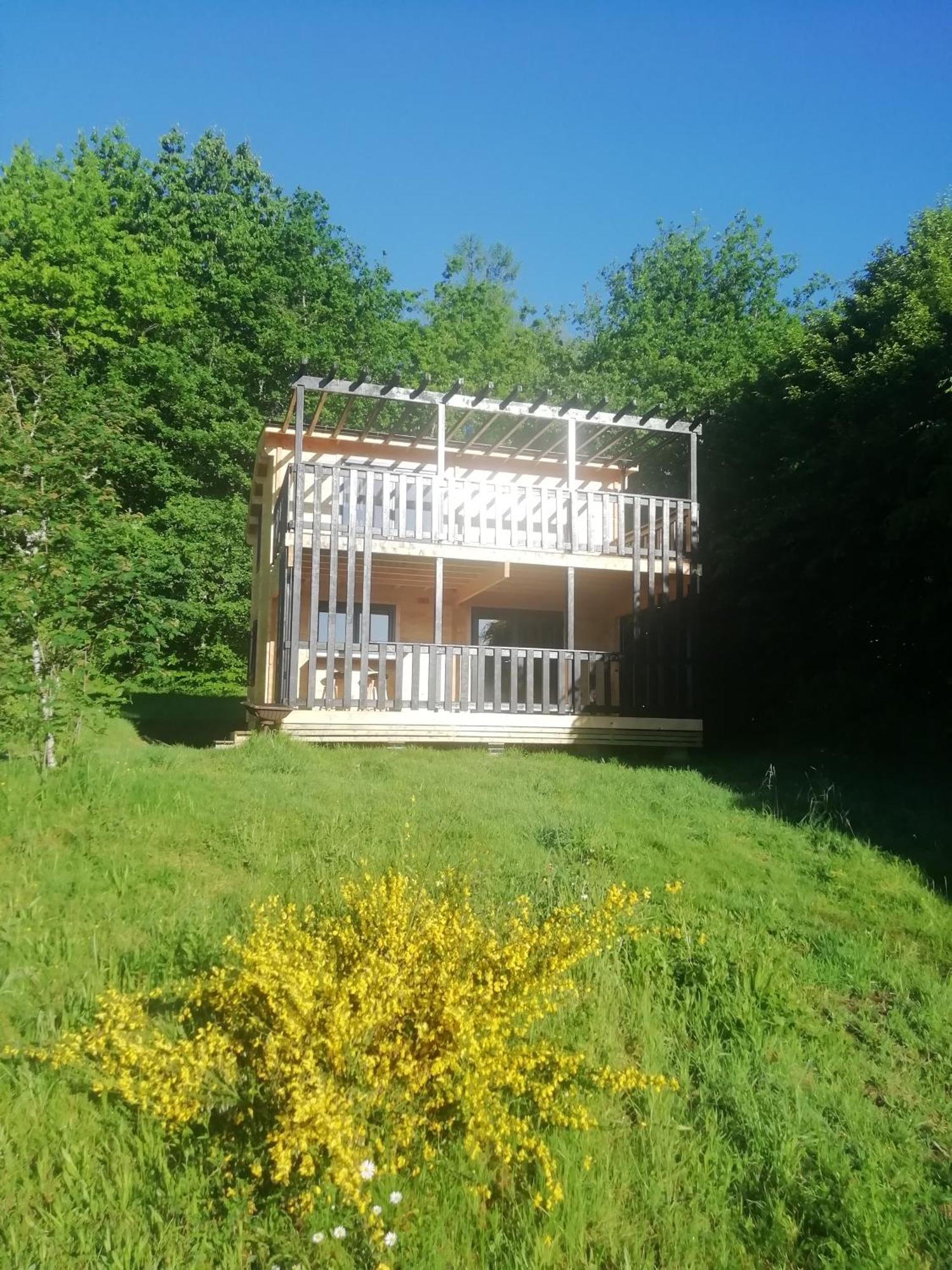Le Village Des Monedieres Chamberet Екстериор снимка